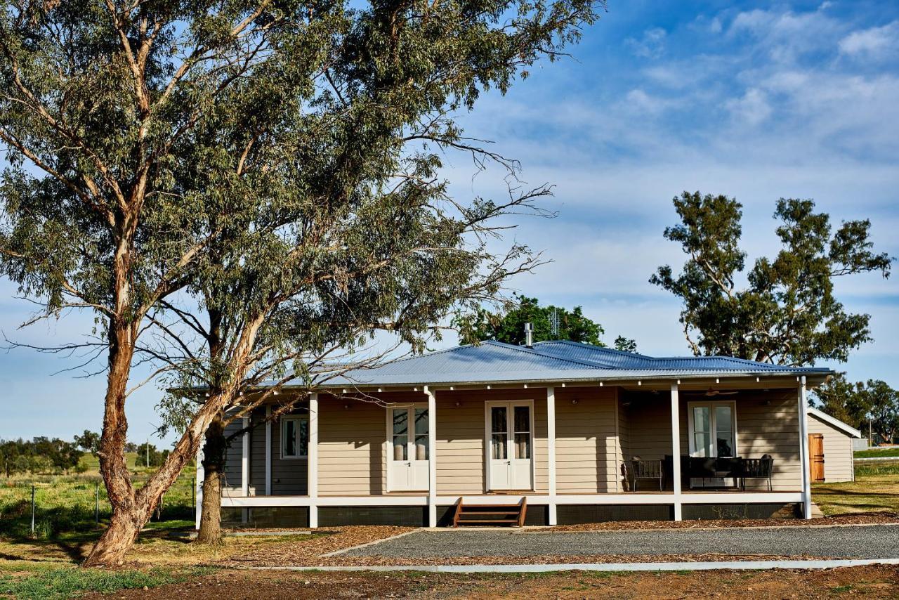 Hotel Goonoo Goonoo Station Tamworth Esterno foto The former station master's house at the station