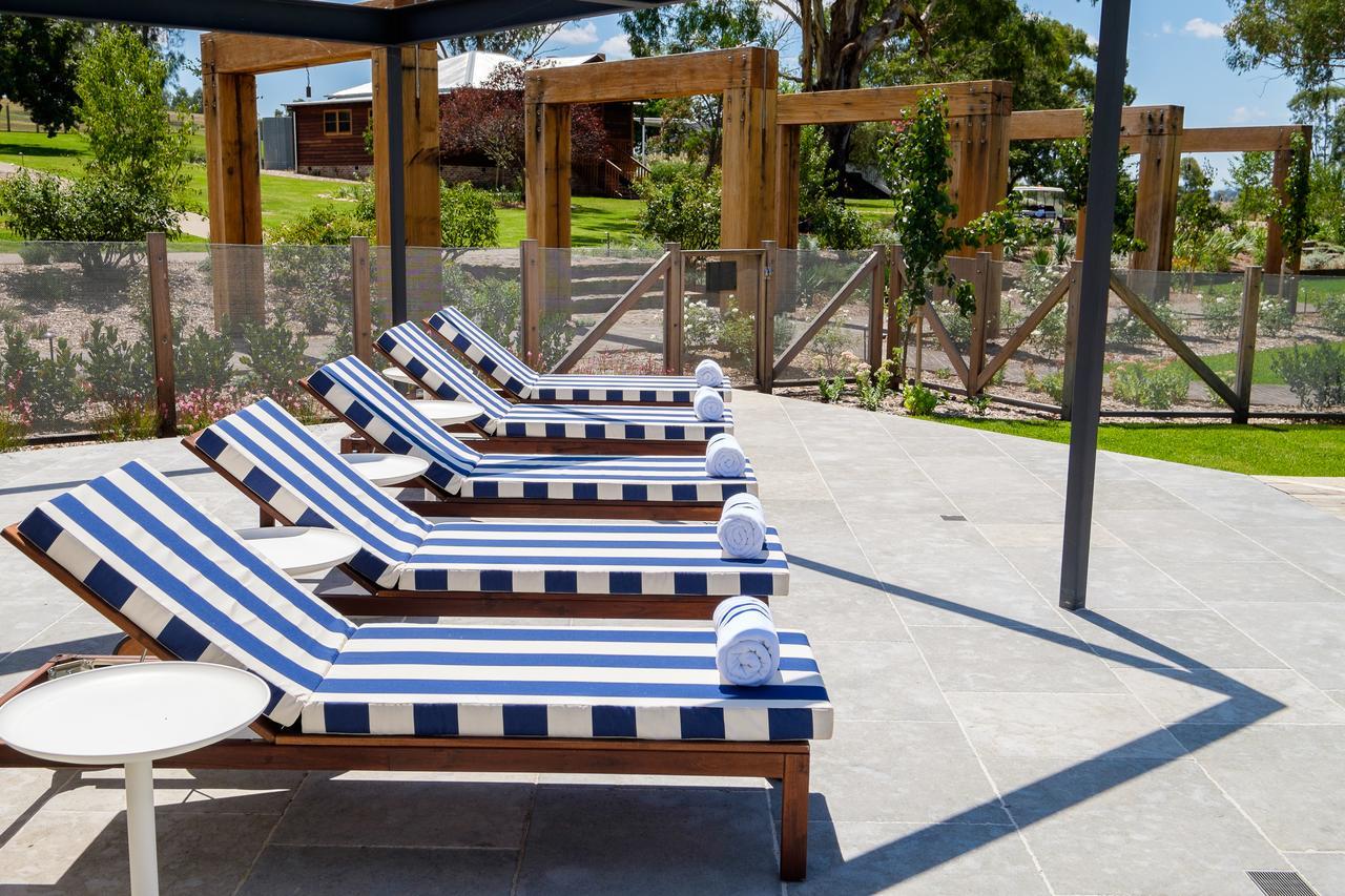 Hotel Goonoo Goonoo Station Tamworth Esterno foto Pool at the Hotel