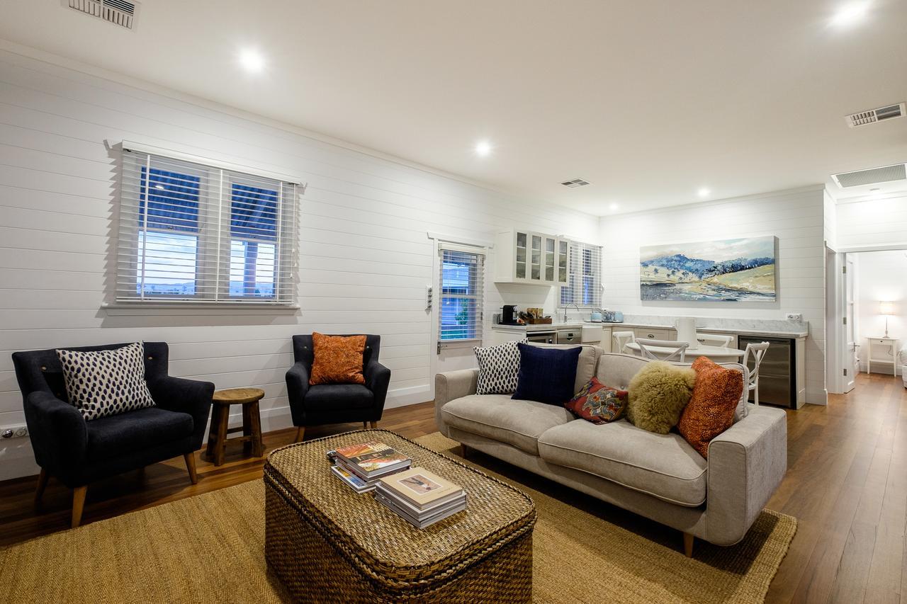 Hotel Goonoo Goonoo Station Tamworth Esterno foto The interior of a typical apartment at the hotel