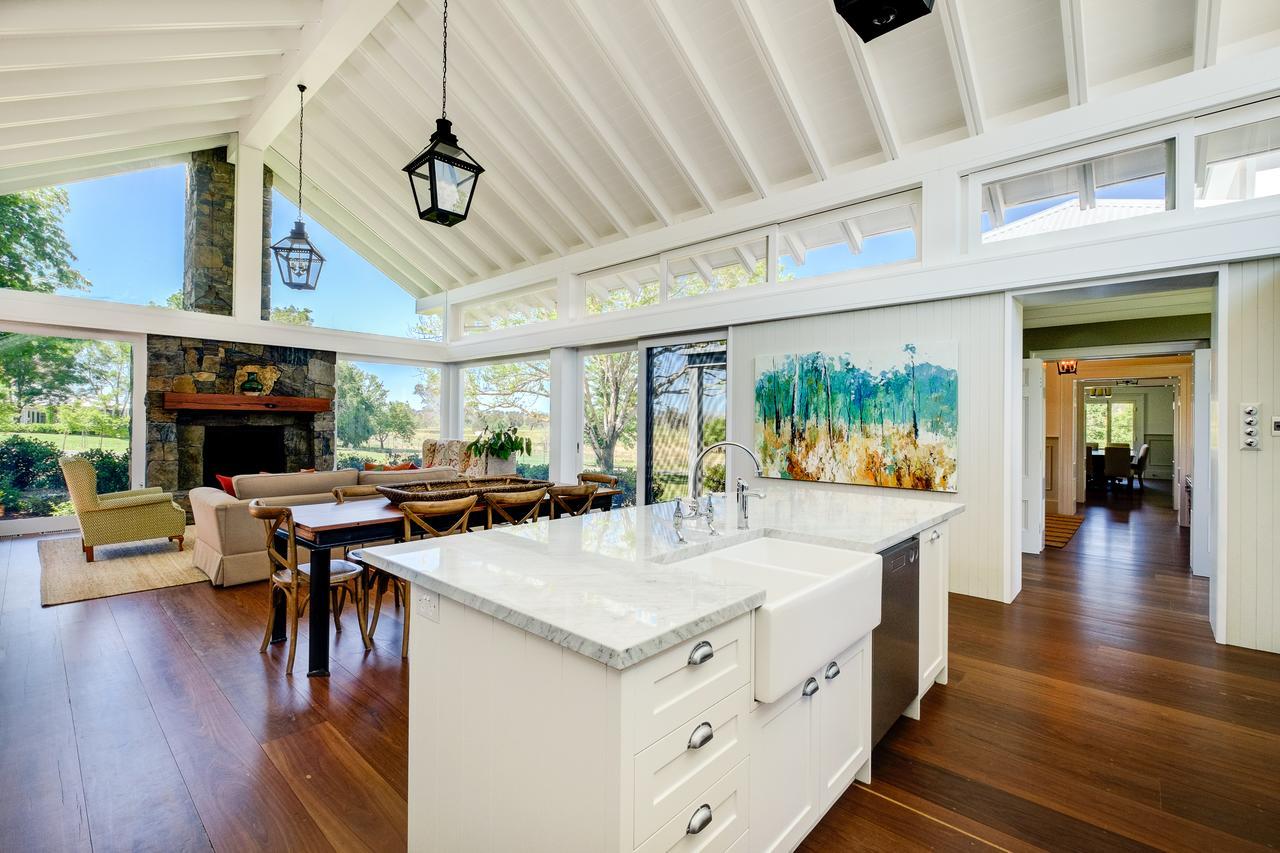 Hotel Goonoo Goonoo Station Tamworth Esterno foto Interior of a home in the San Francisco Bay Area