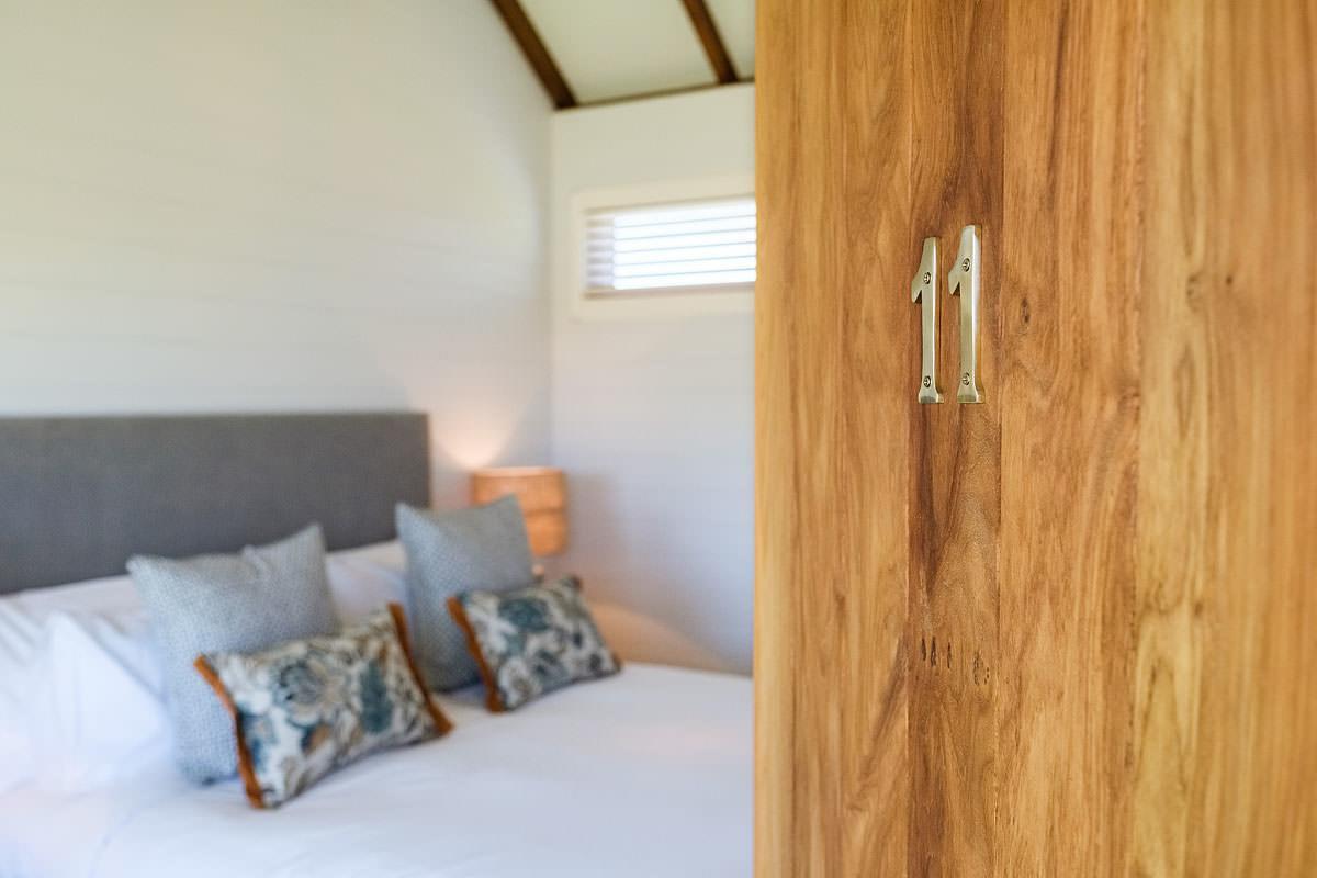Hotel Goonoo Goonoo Station Tamworth Esterno foto A bedroom at the lodge